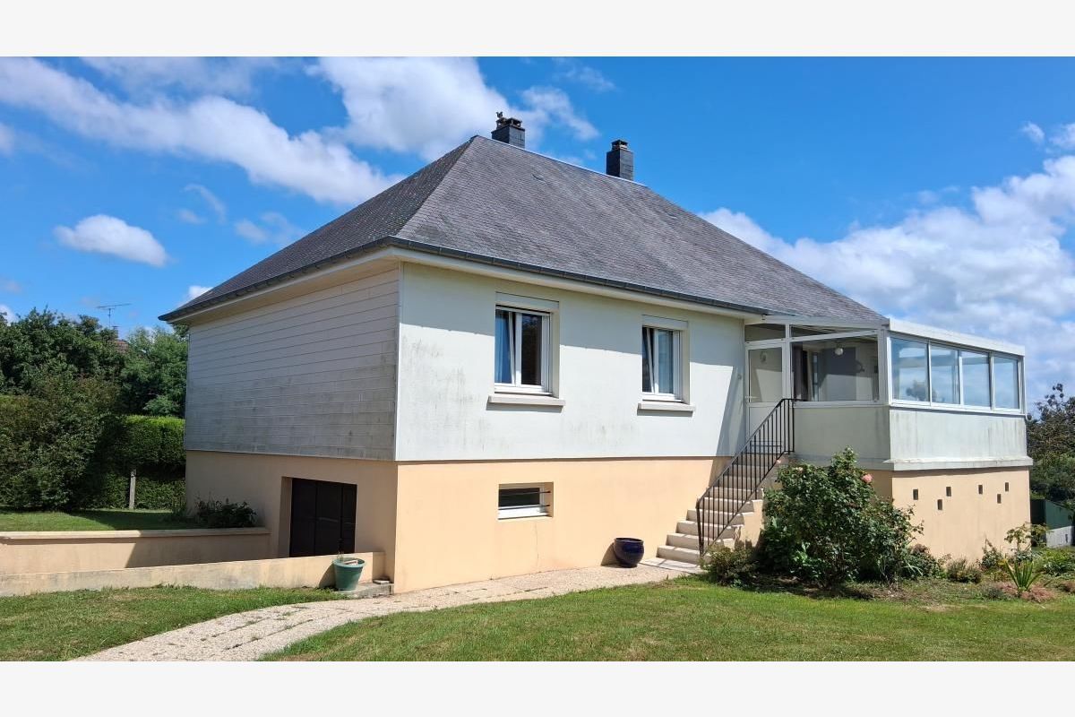 exclusivité, prox. gare et lycées, quartier tranquille, à v.