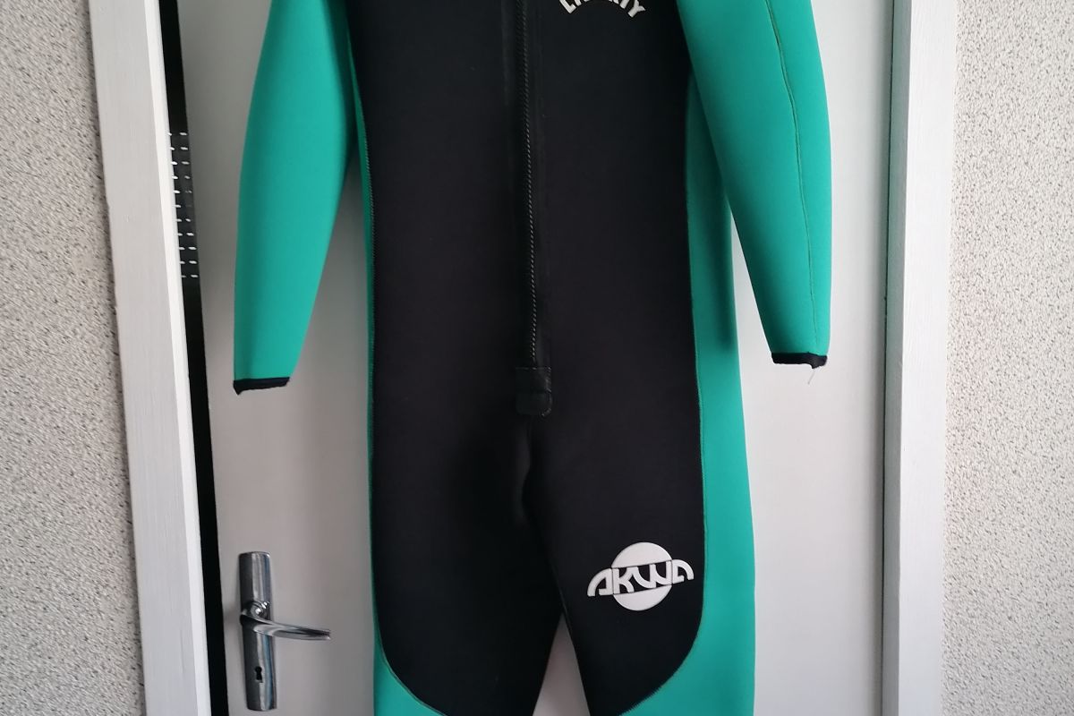 Photo 2 Tenue de plongée
