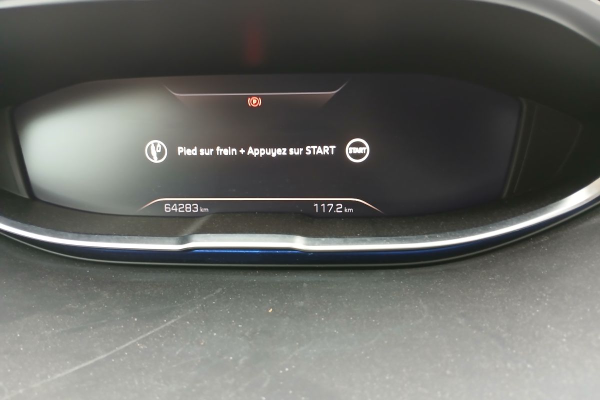 Photo 3 Peugeot 5008  GT essence de 2023