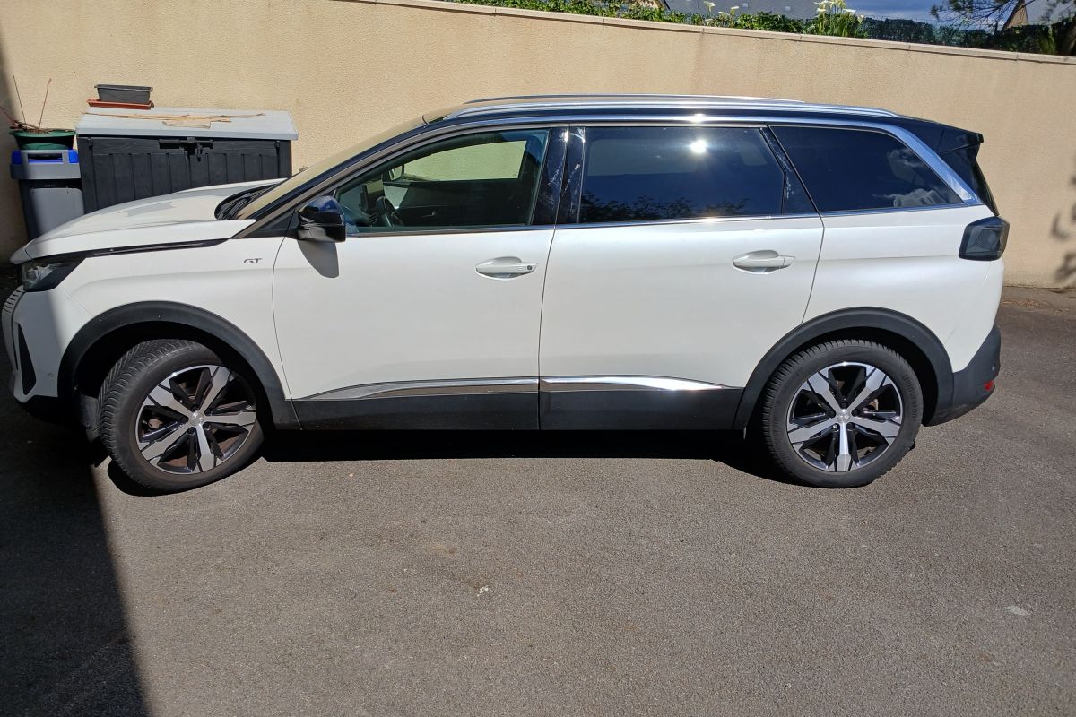 Peugeot 5008  GT essence de 2023