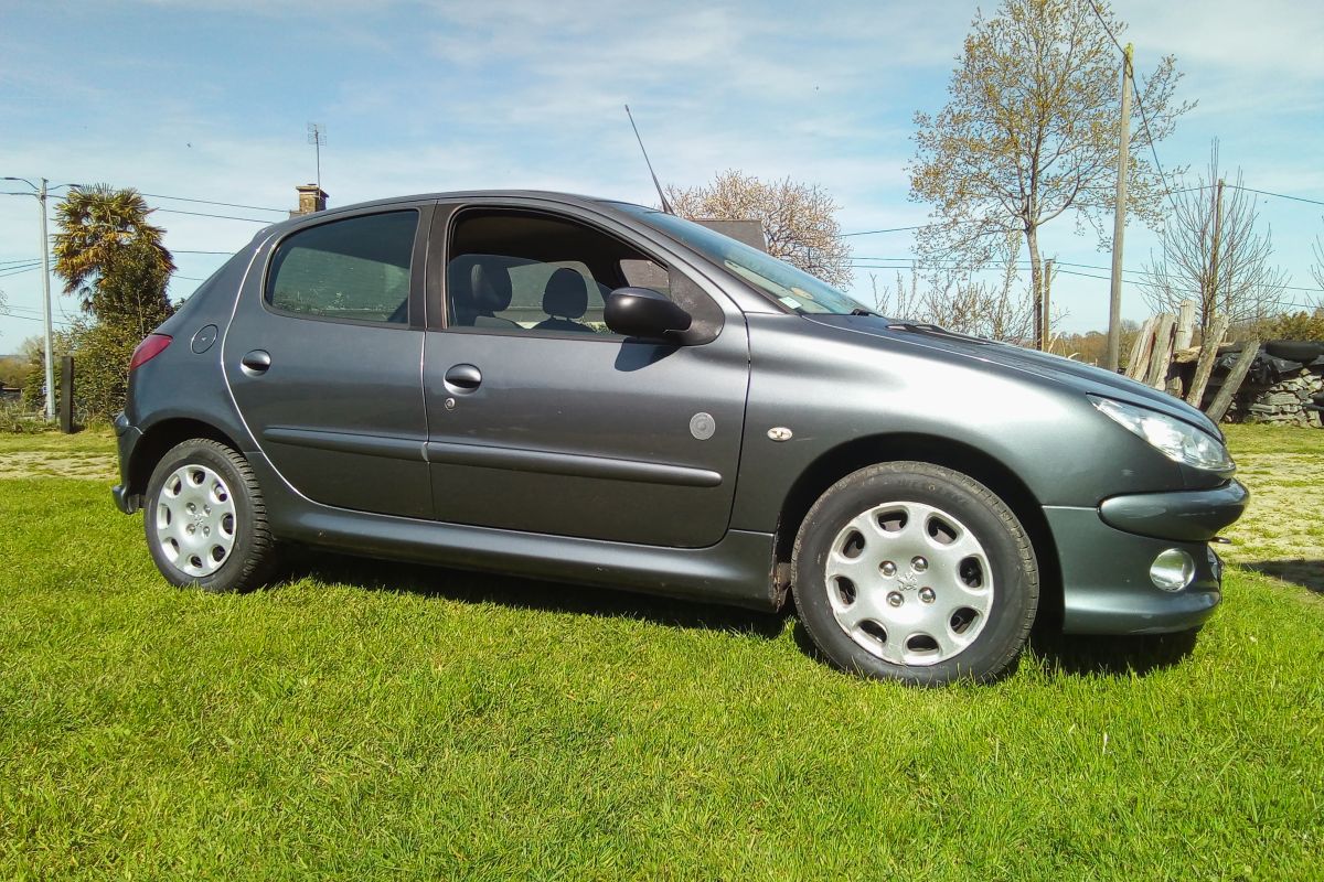 Peugeot 206