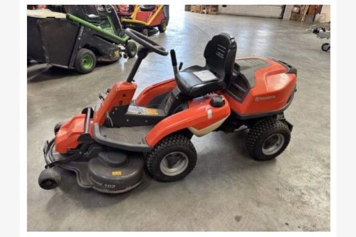 Tondeuse autoportée Husqvarna R214 T