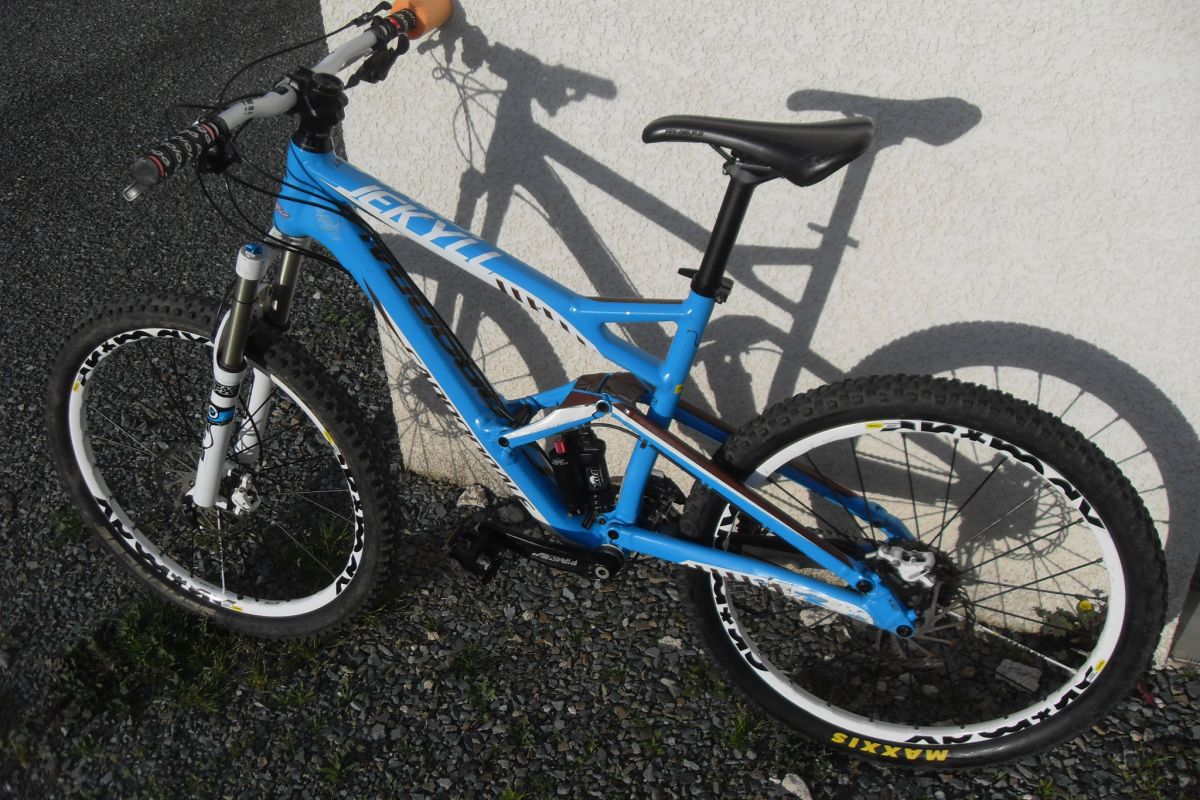 Photo 2 Cannondale Jekyll II 26 p 26