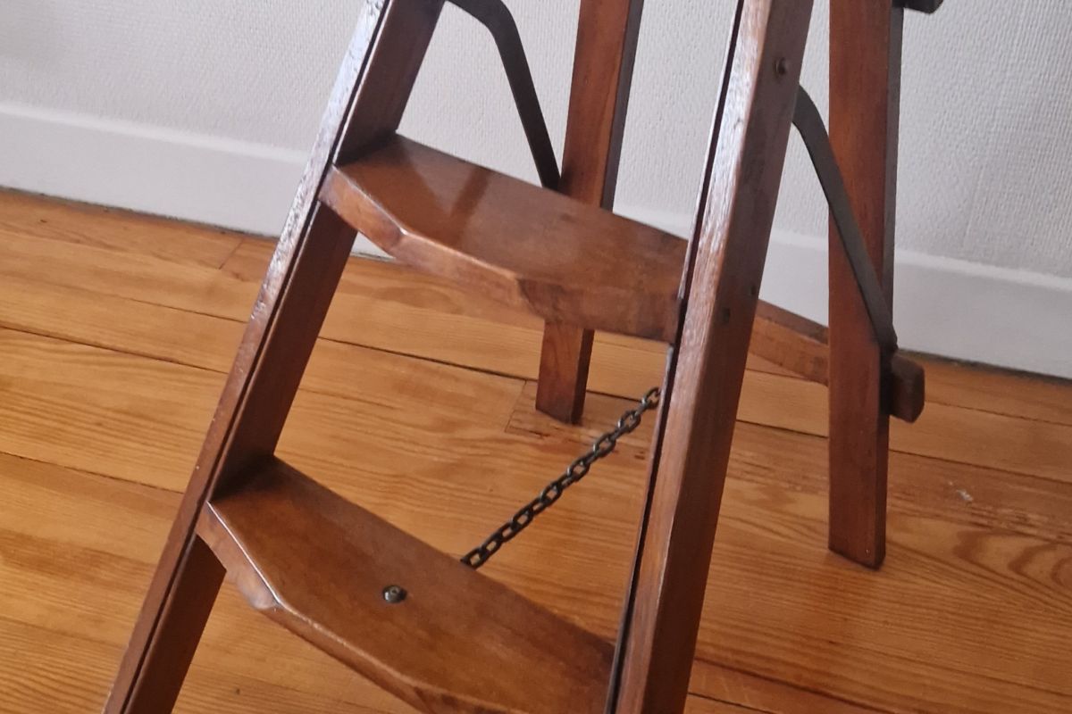Tabouret pliant