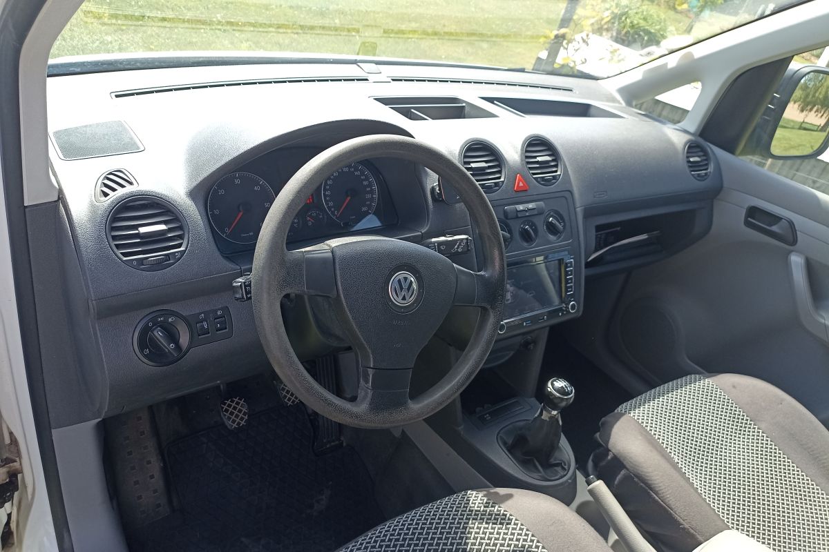 Photo 3 Volkswagen caddy 2 litres 140 ch