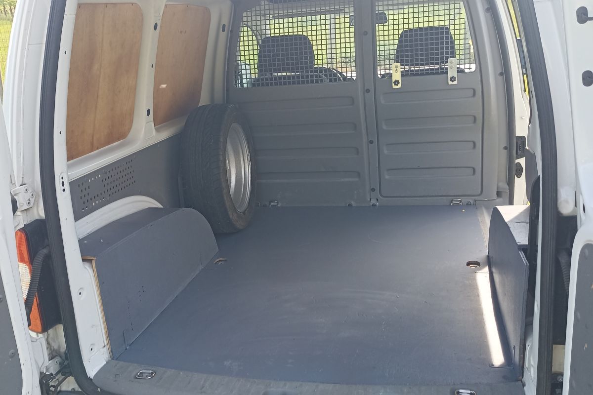 Photo 2 Volkswagen caddy 2 litres 140 ch