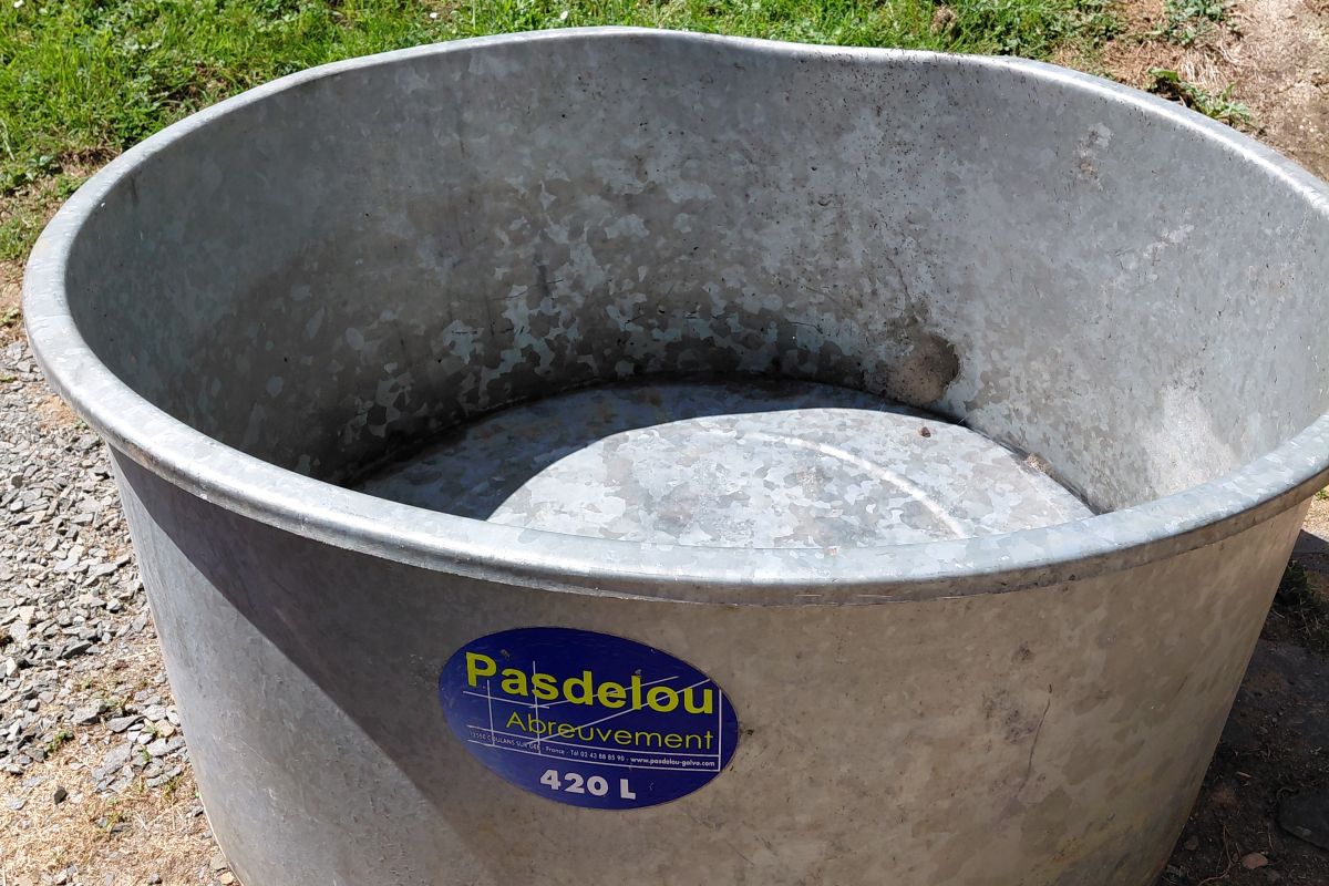 bac a eau 420 litre galvanisé
