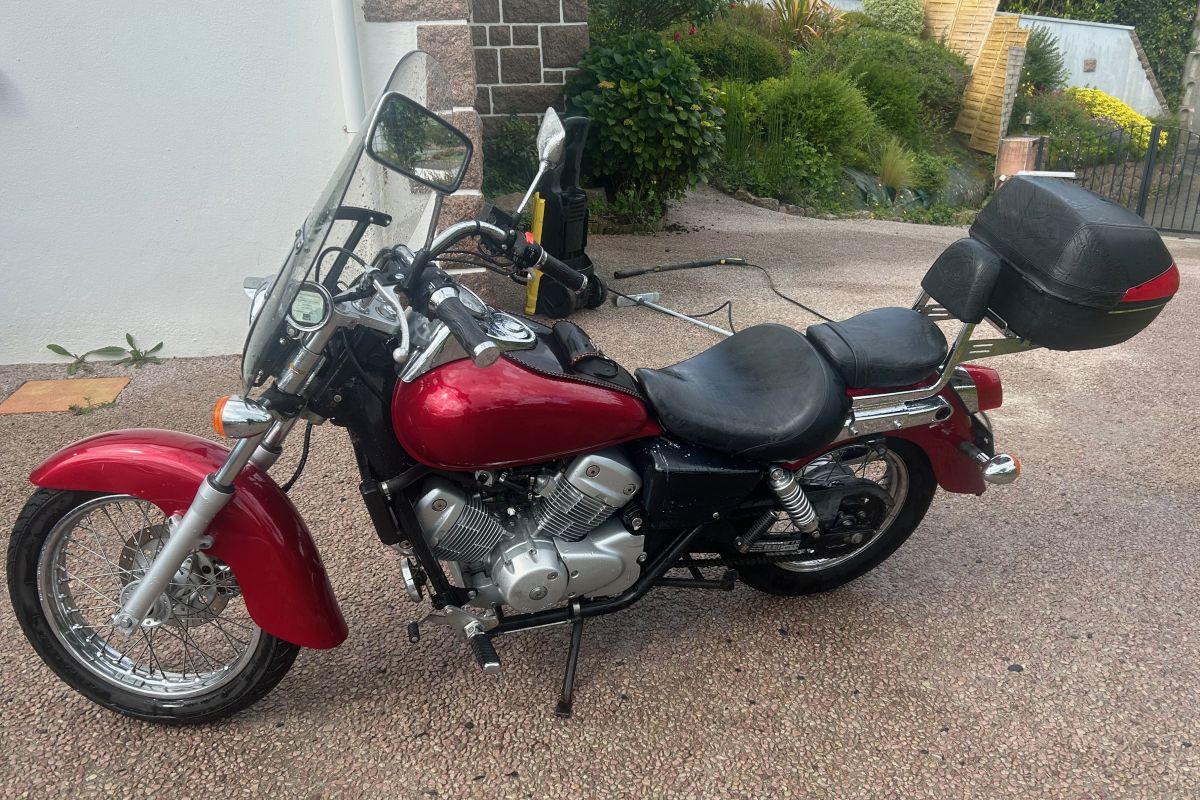Photo 2 Honda 125 VT Shadow