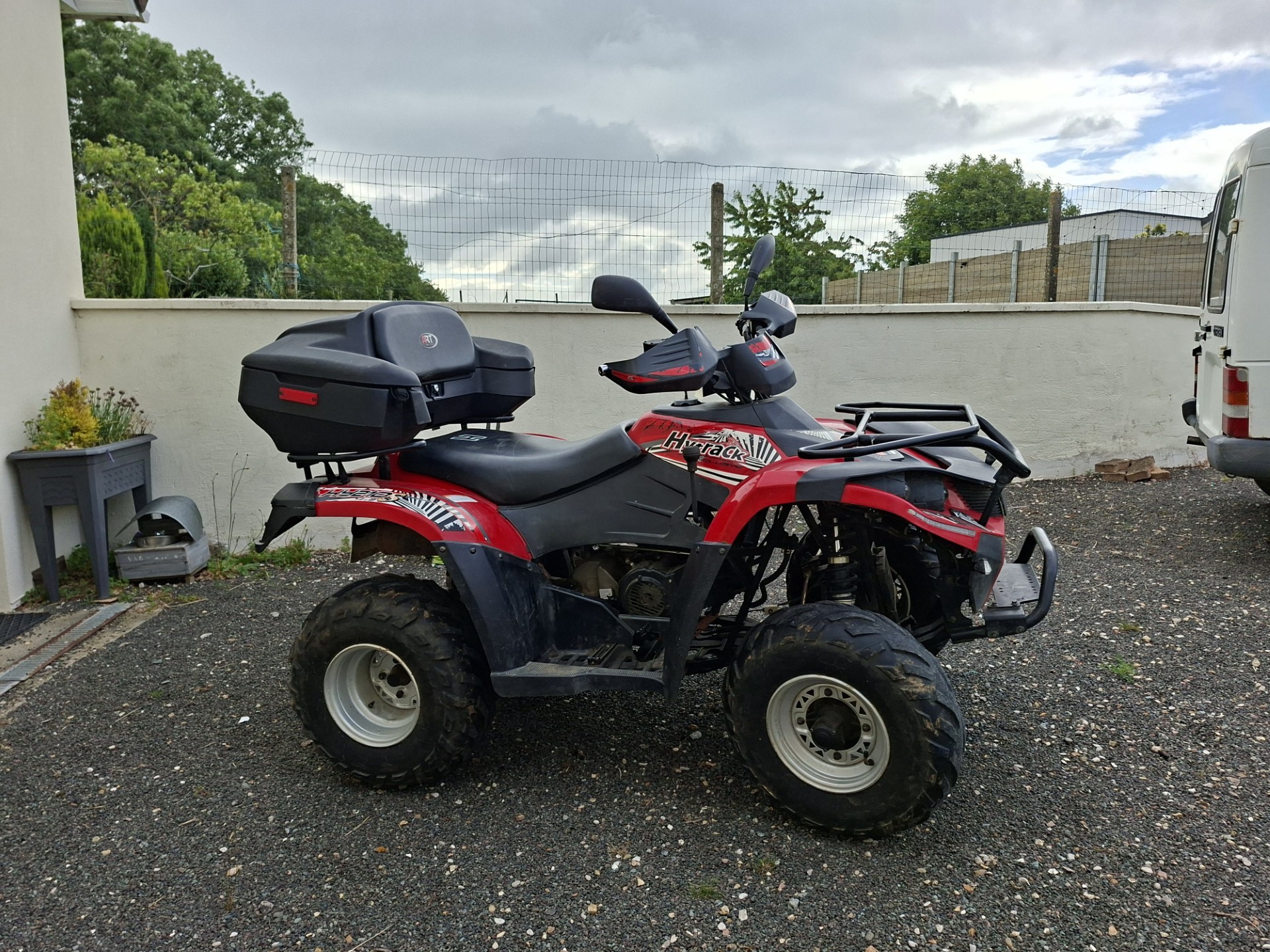 Quad LINAHAI HYTRACK