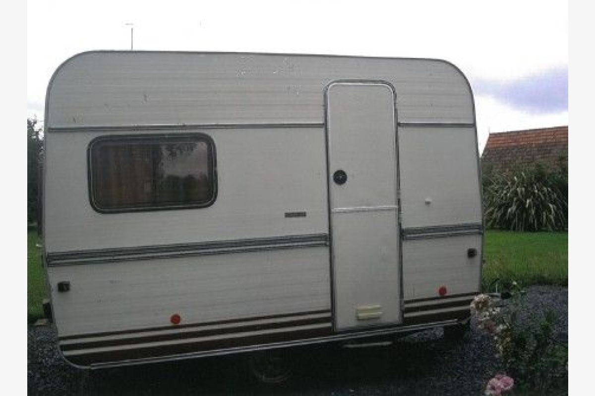 Caravane Digue E320