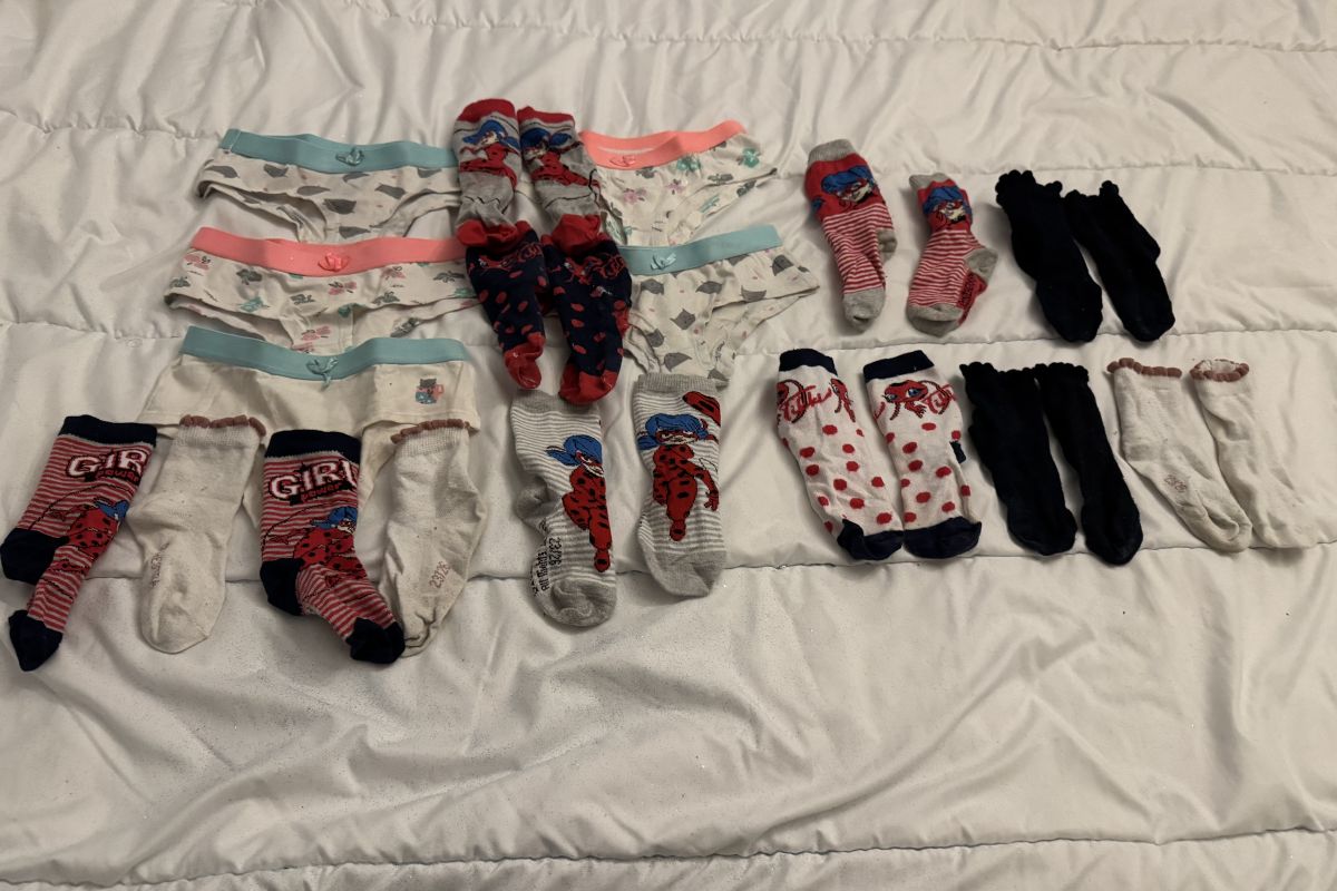 Photo 2 Ensemble vêtements fille taille 3 ans
