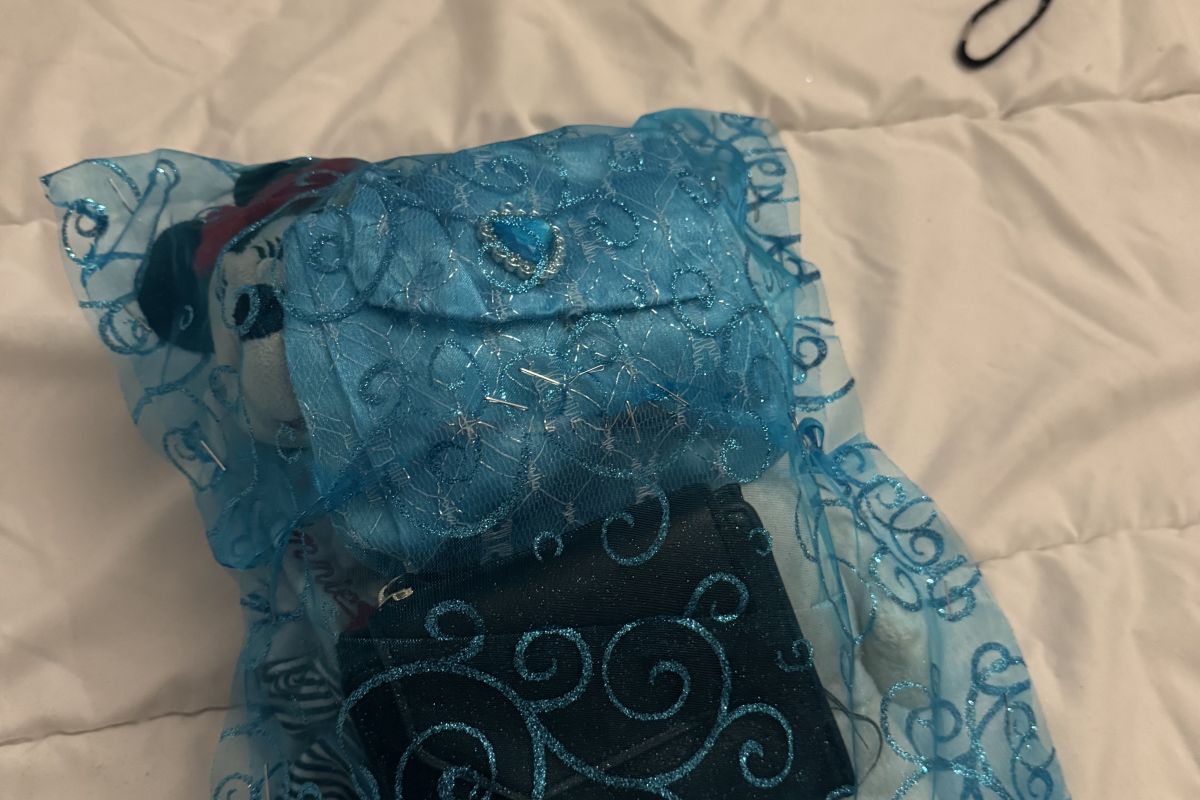 Peluche et porte monnaie 