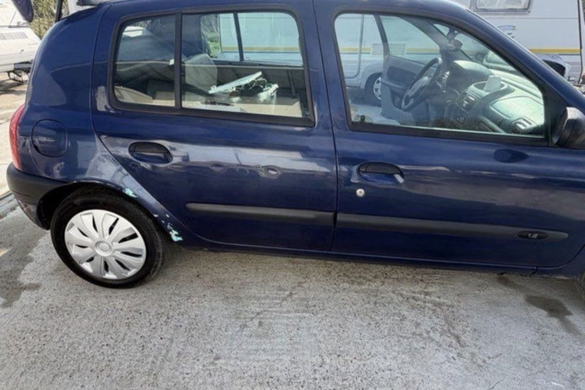 Photo 2 Voiture Clio