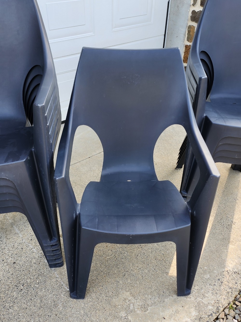 12 fauteuils de jardin