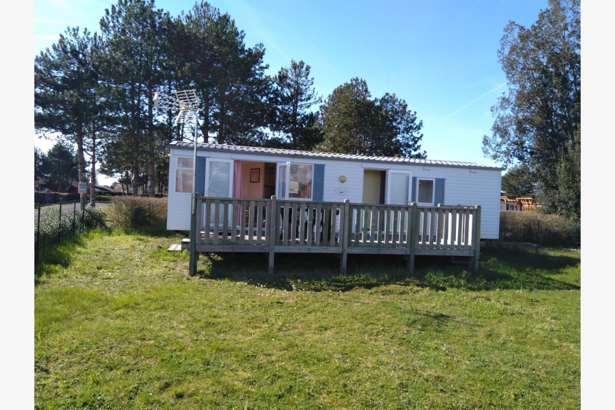 situé à Lingreville, à 800m de la mer, loue mobil home pour...