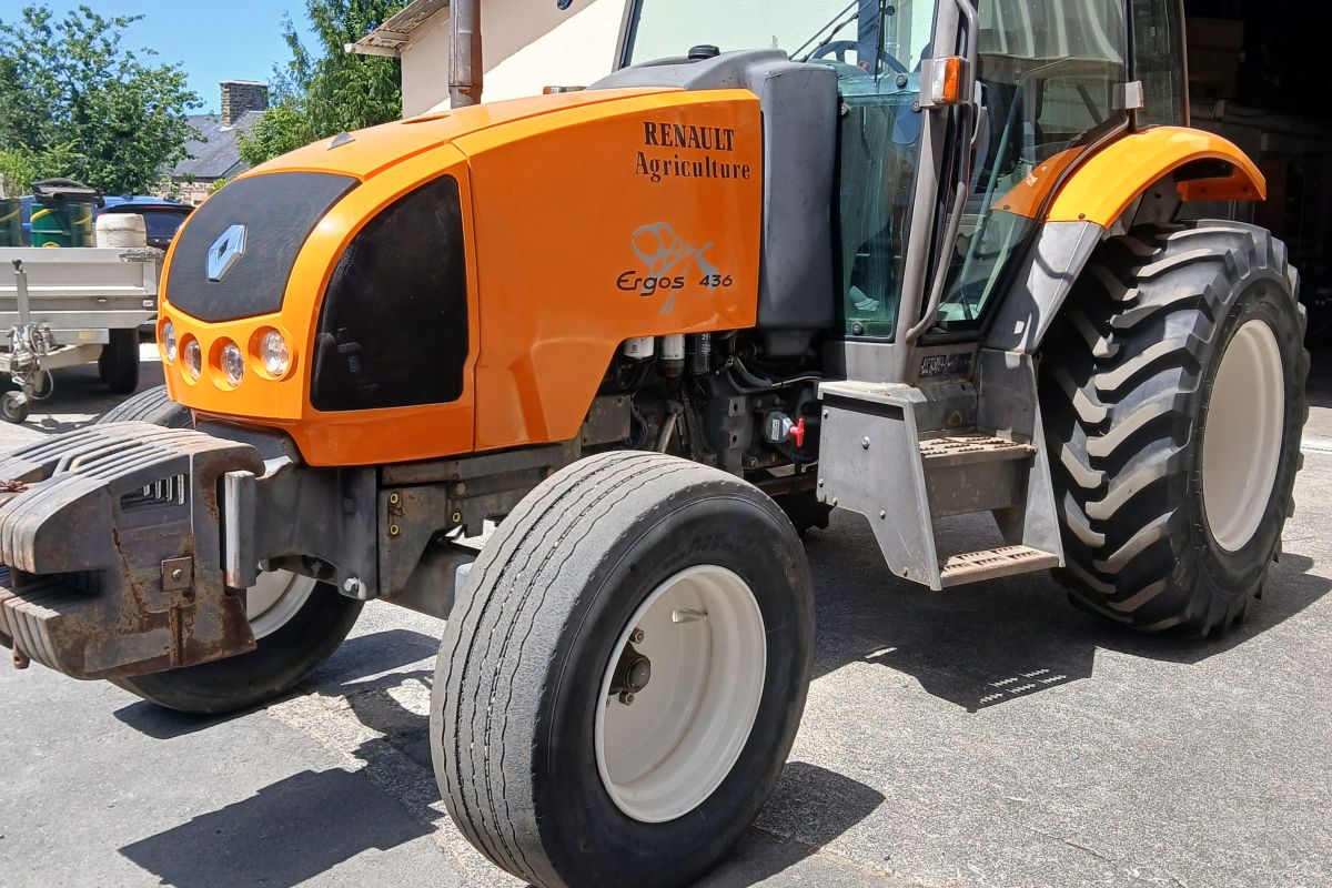 Tracteur renault 