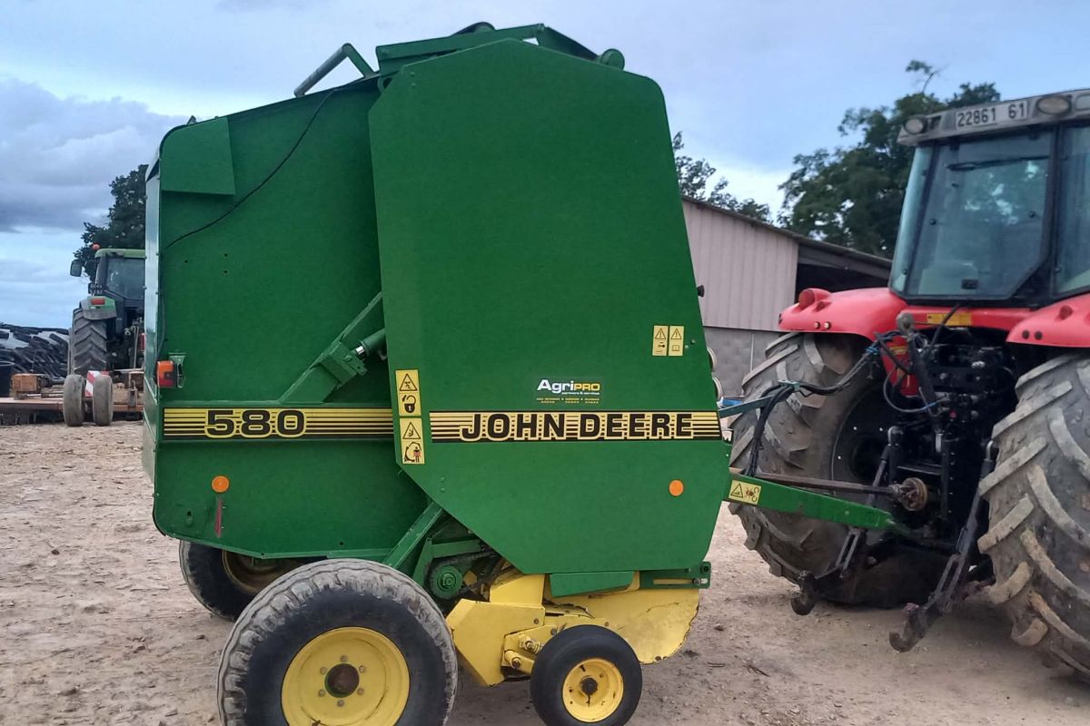 Presse John Deere 580