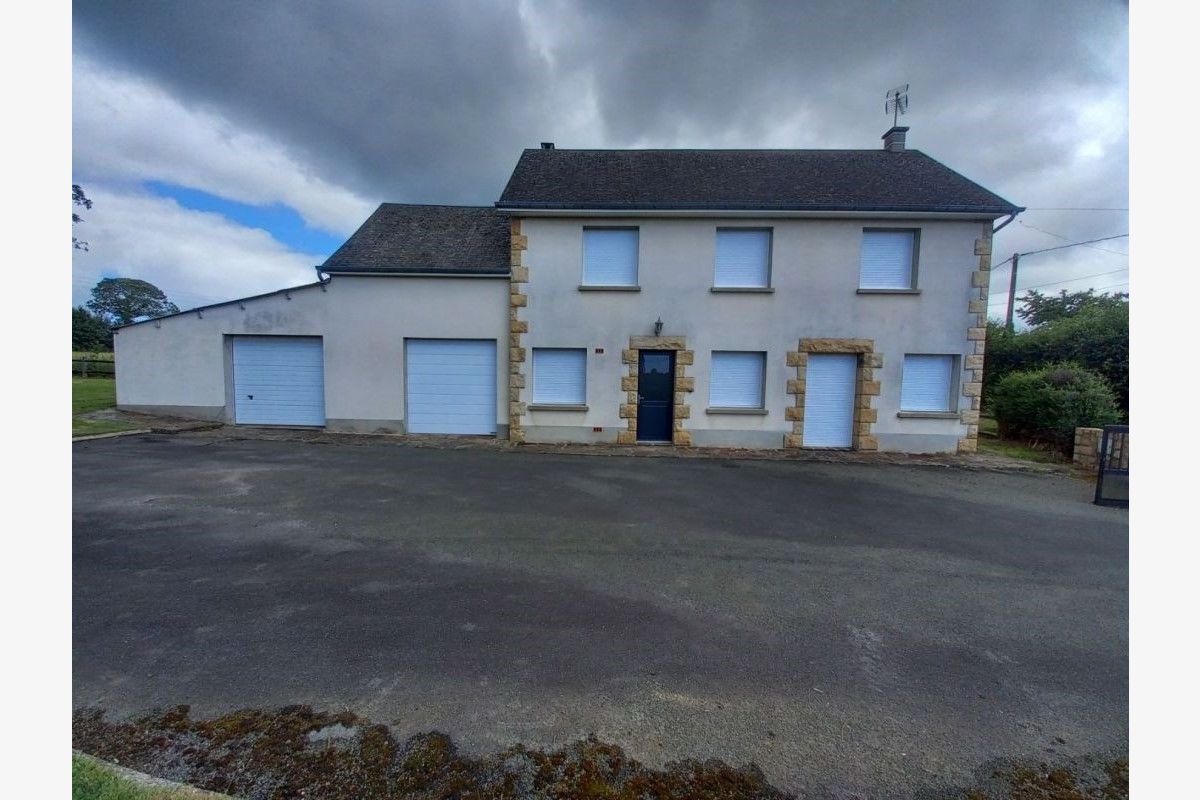 Martigny 750euros, à louer maison énergie D,112,9m2,cour clo