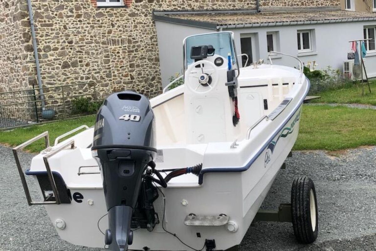 Photo 2 Bateau PESCADOR 485CC