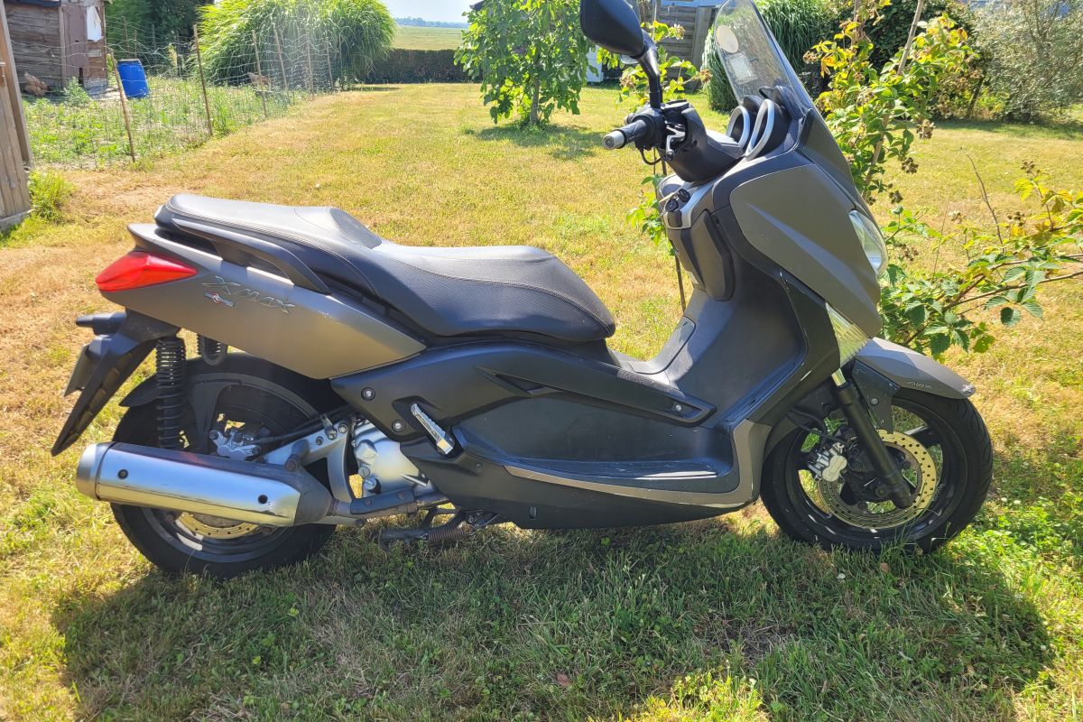 scooter Yamaha 250 XMax