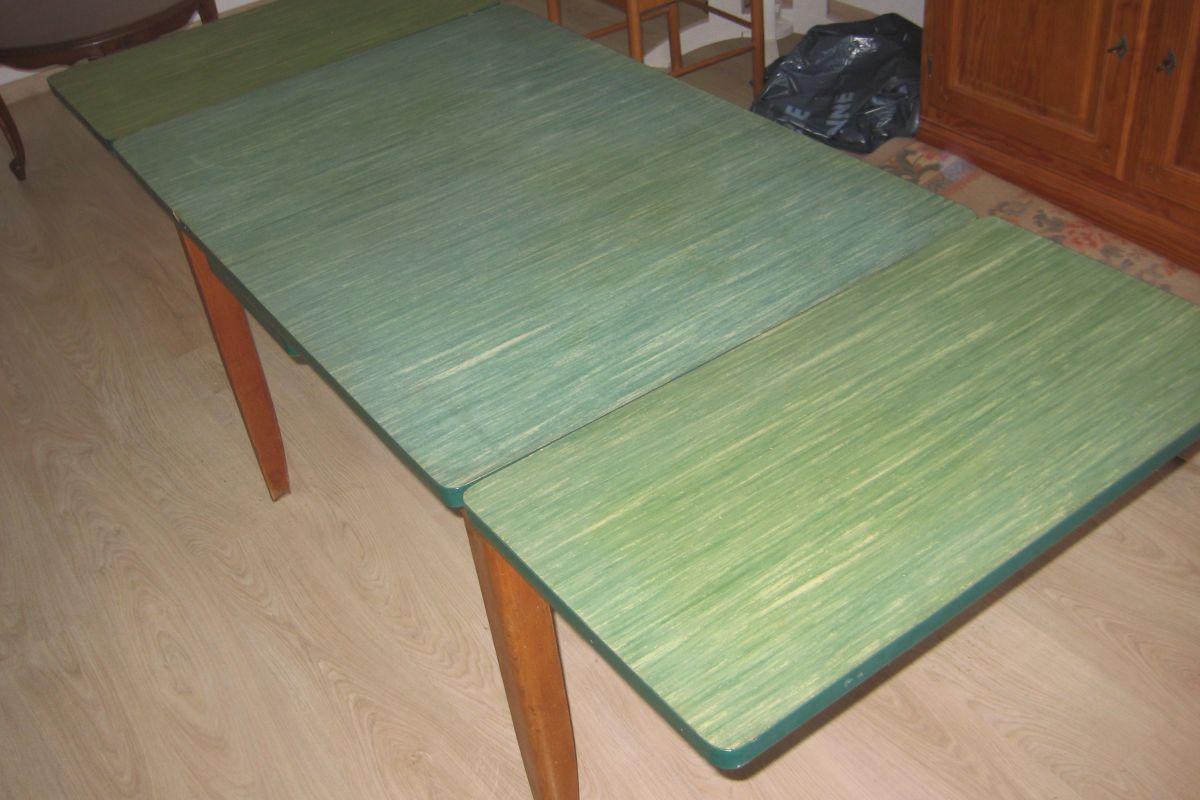 Photo 2 Table de cuisine