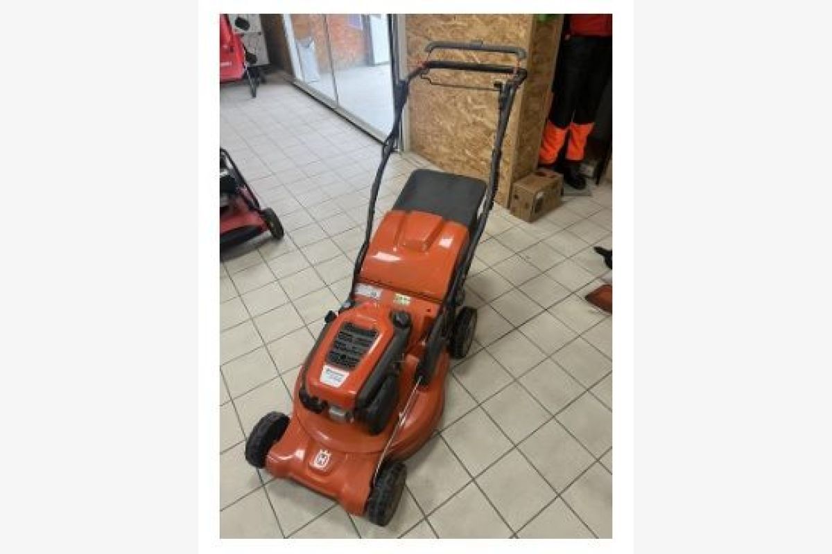 Tondeuse tractée Husquvarna LC 353 VE