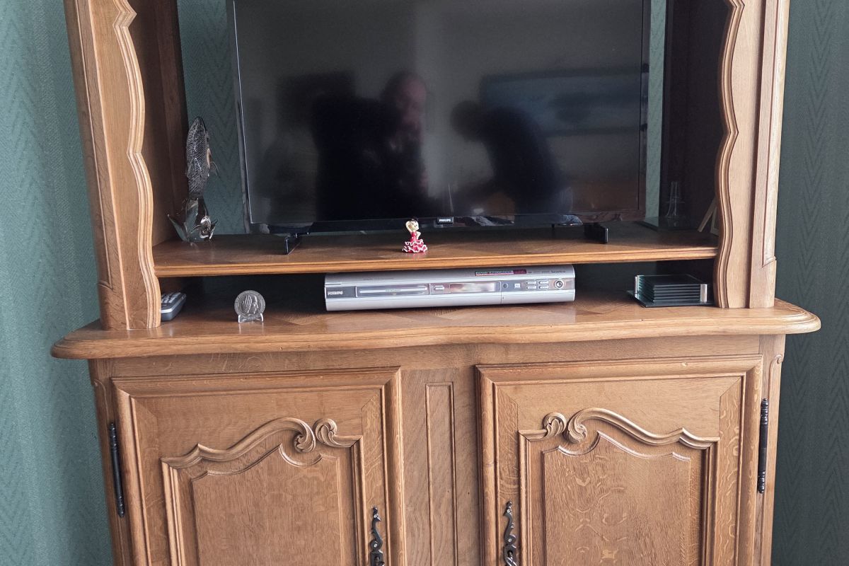 Meuble TV enc chêne massif