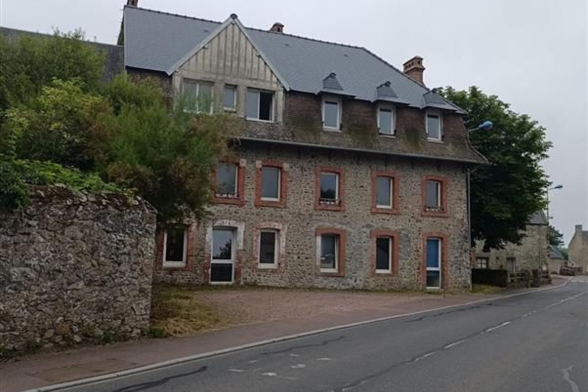 Photo 2 Immeuble à vendre Gouville-sur-Mer