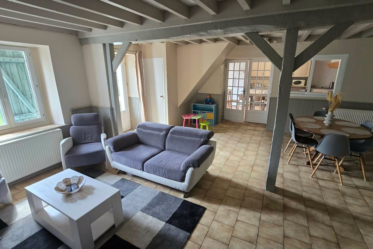 Chambre dans un écolieu près de Chateau-Gontier
