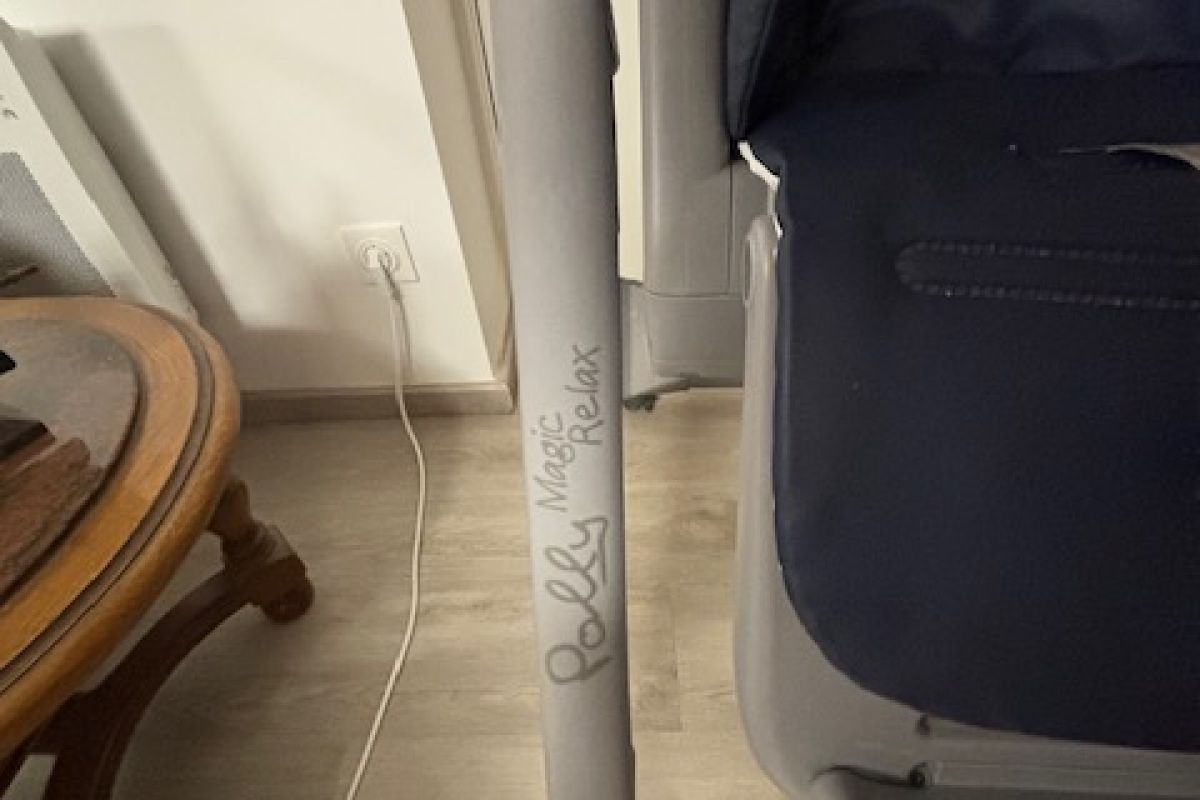 Photo 3 chaise haute bébé 1 er main marque chico acheté chez orchestra peu sevi (nous grands parents)acheté 160€ vend 60€ sur place pas de livraison paiement espece
