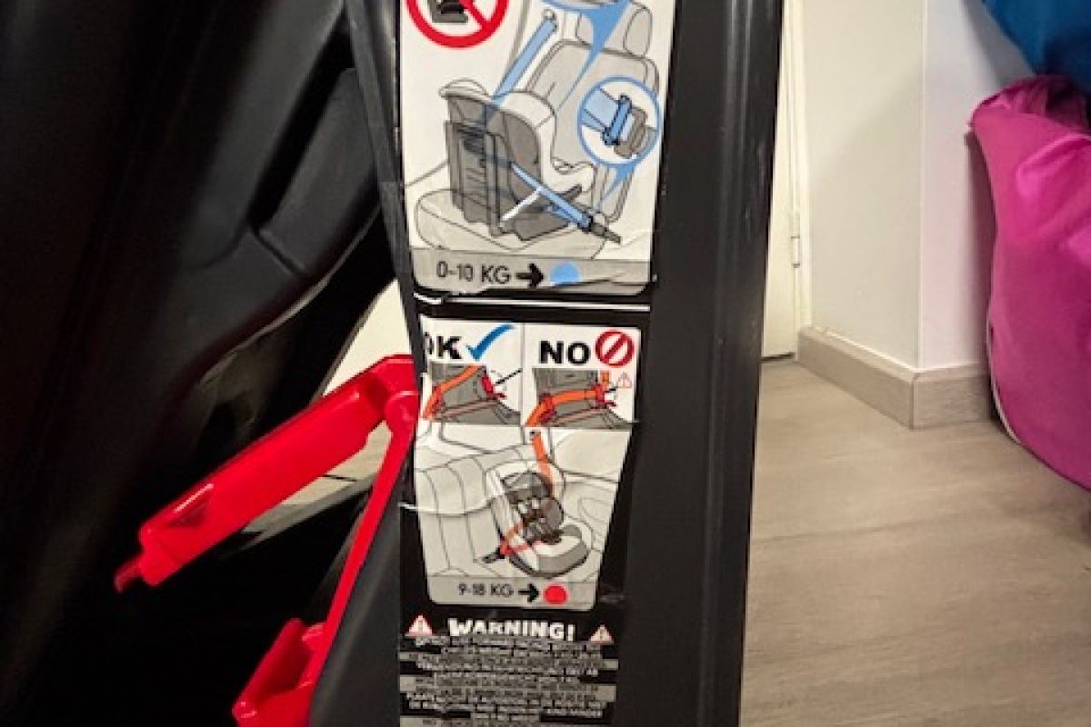 Photo 3 siege auto tres bon etat 1 er main servi occasionnellement ( nous grand parent) valeur 70€ vend 30€ pas de livraison payment espece sur place