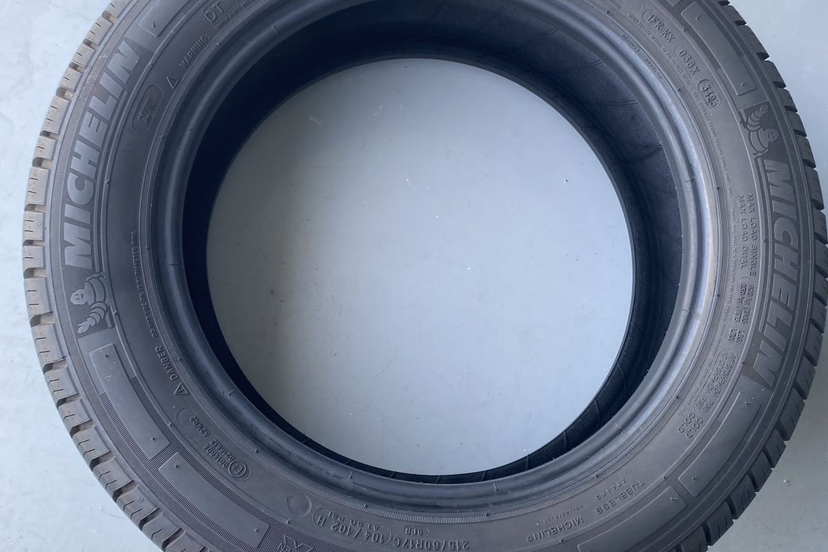 4 pneus été Michelin Agilis 215/60R 17C