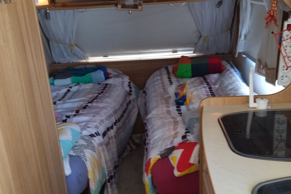 Photo 2 Vends caravane surbaissée