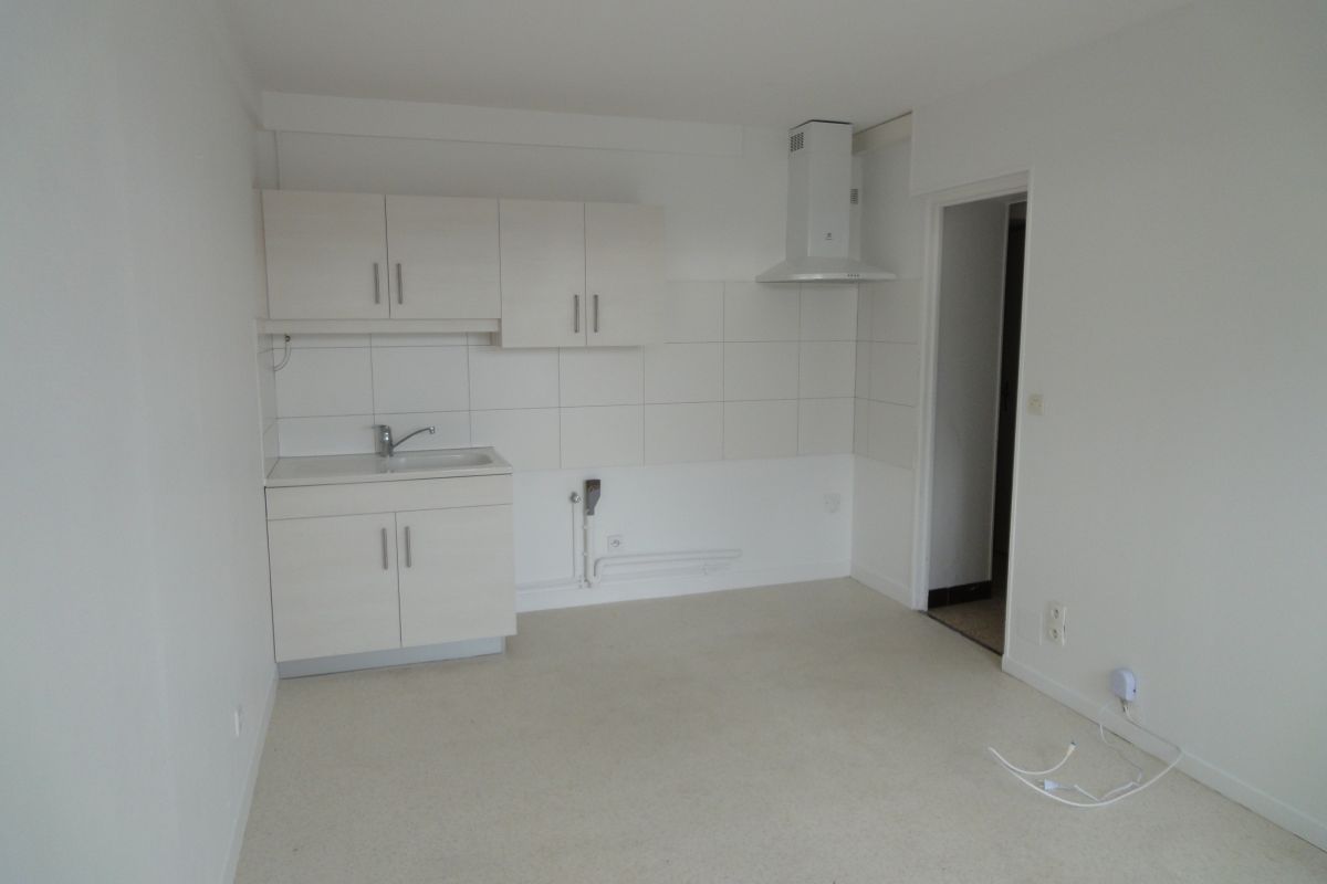 BLAINVILLE SUR MER PETITE MAISON 2 PIECES