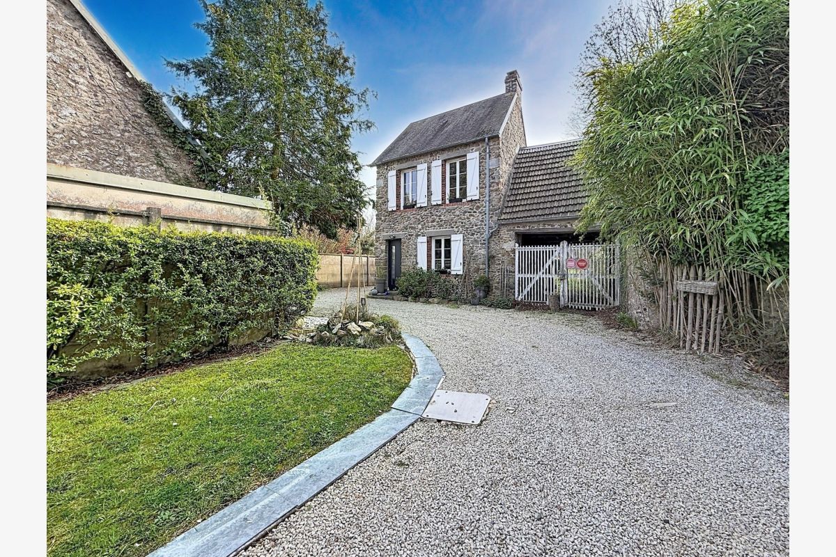 exclusivité, vds maison de caractère d'env. 110 m2 comp. de