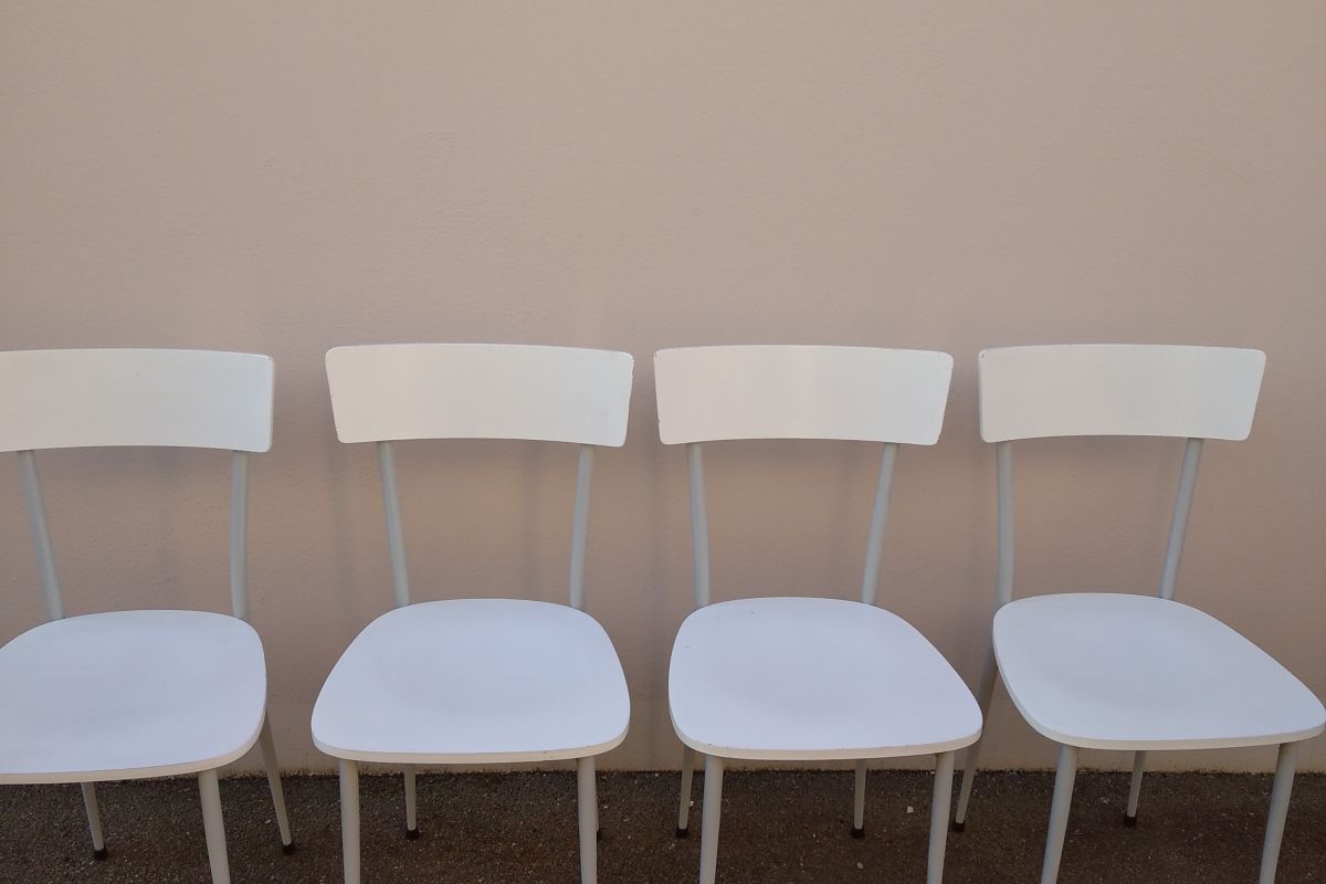 4 chaises de cuisine