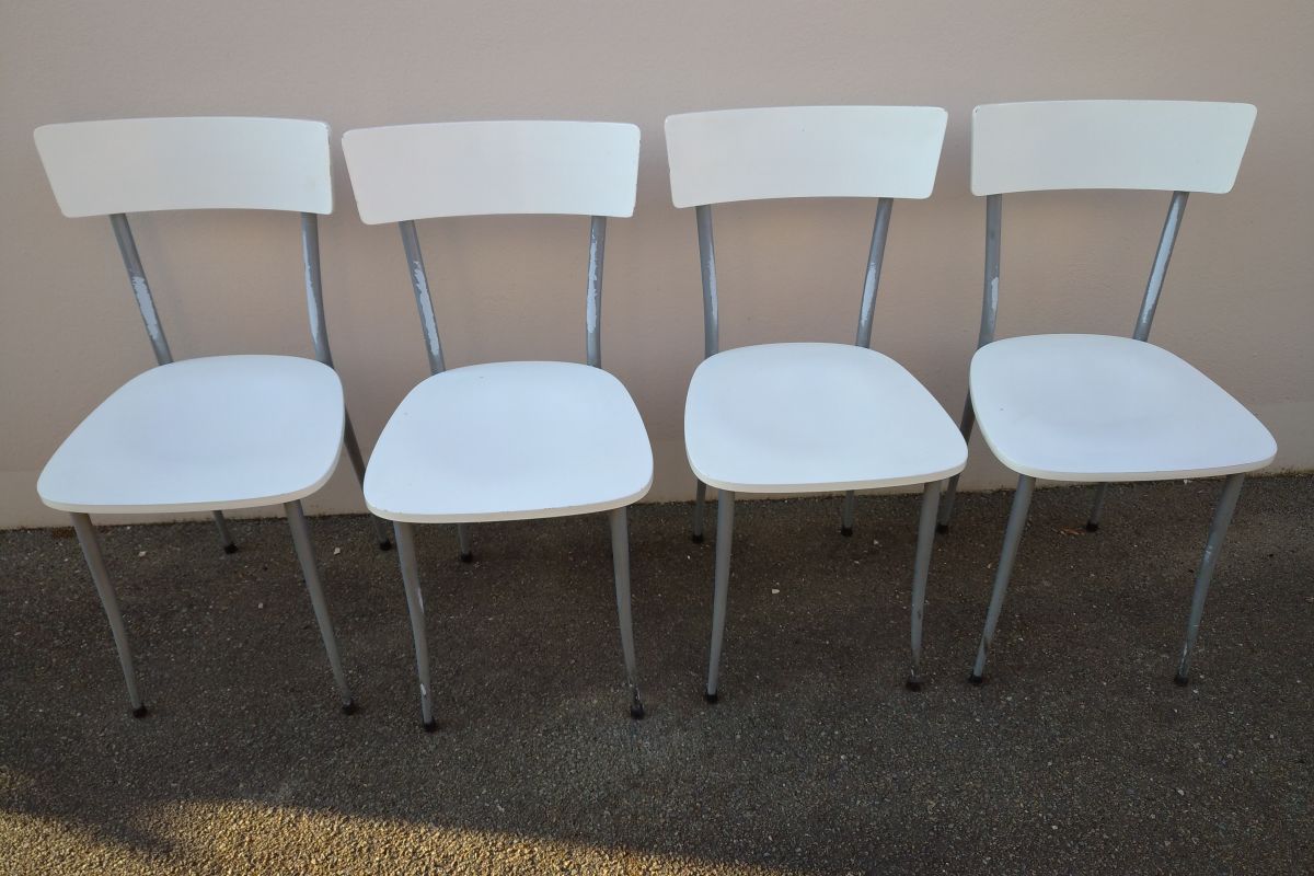 4 chaises de cuisine