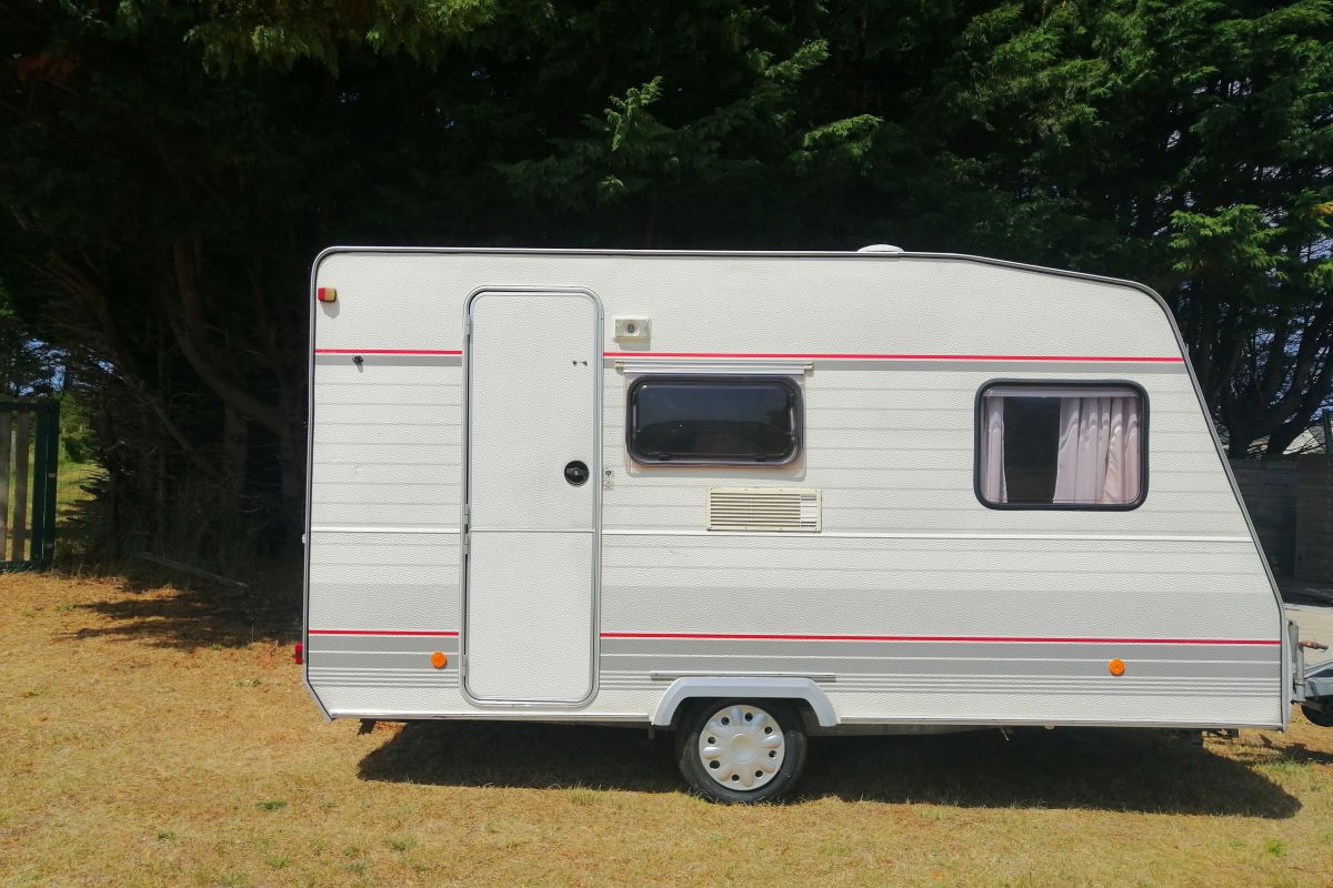 Photo 2 CARAVANE 1993 ET AUVENT 2026