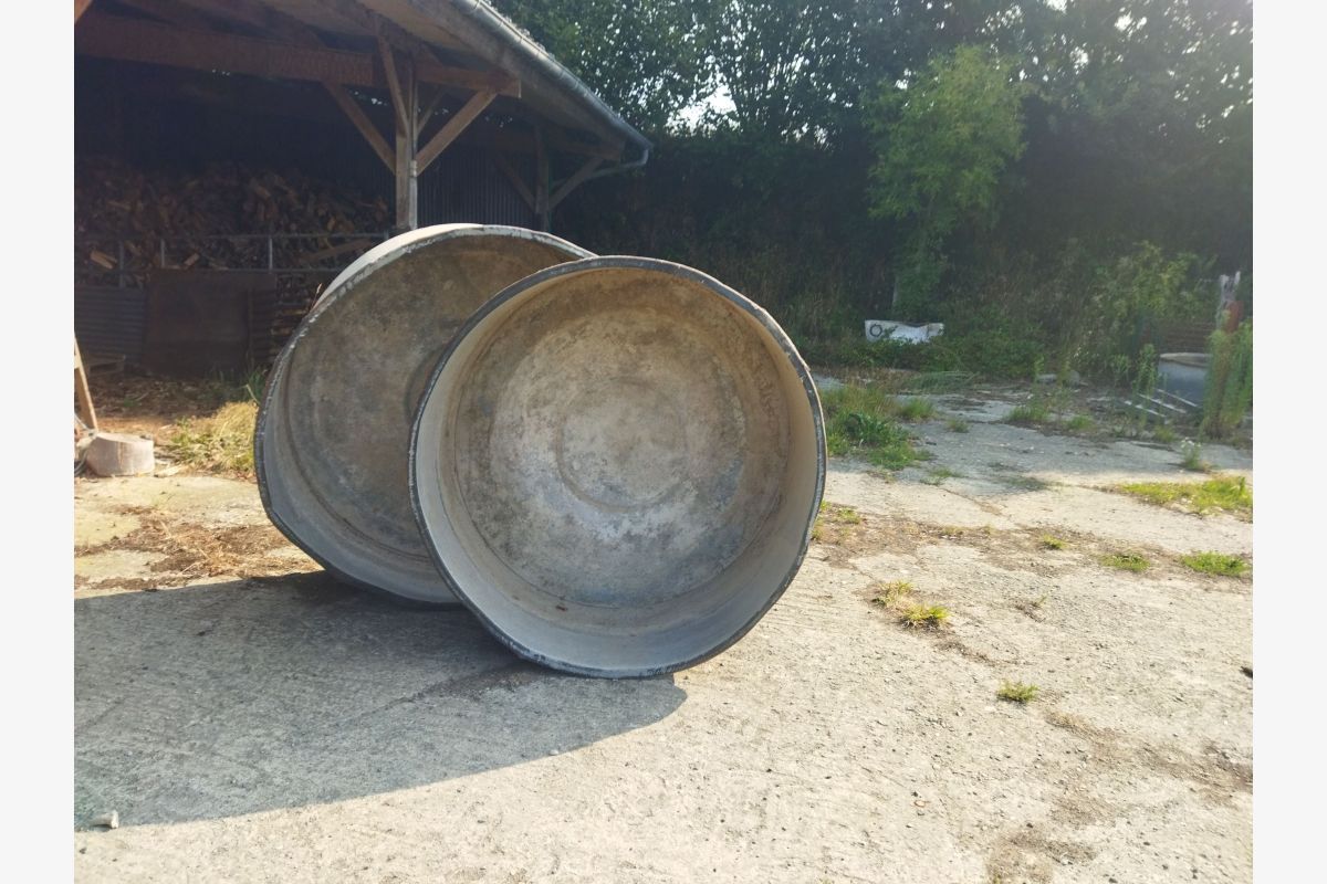 2 bacs à eau