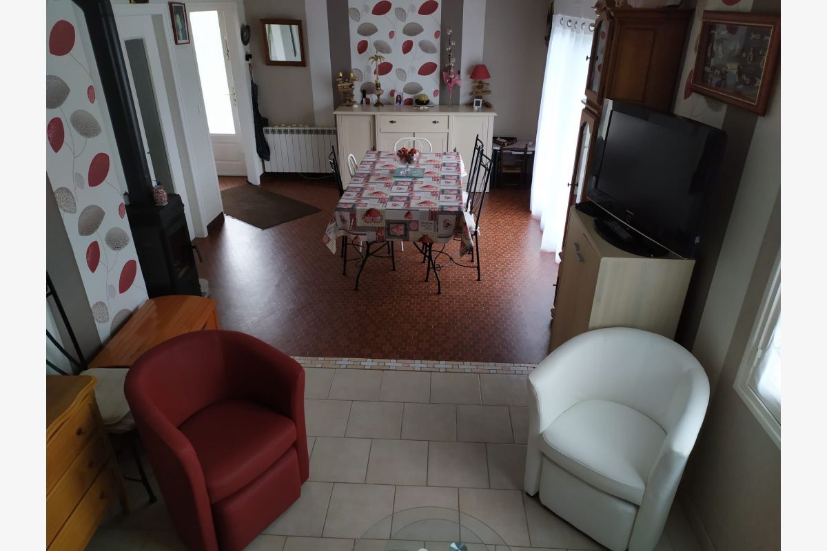 Gouville, 195000 , à v. maison...