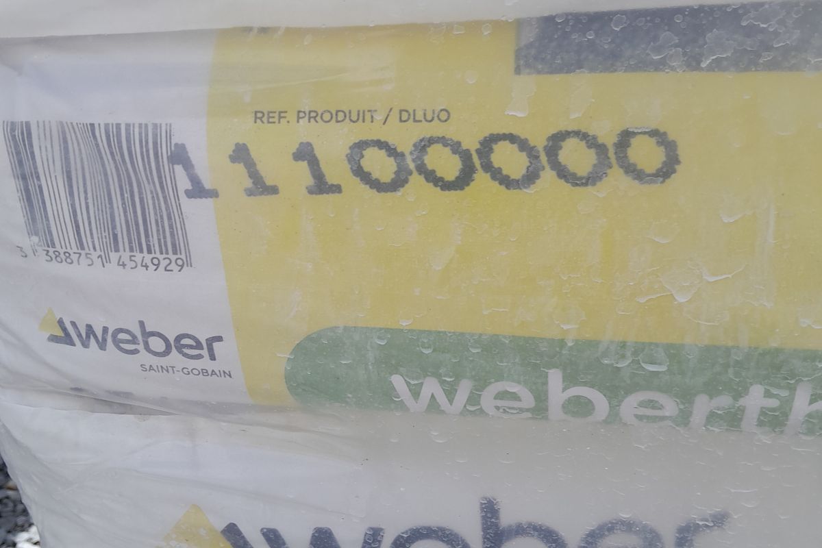 1 palette de 1200 Kg ( 48 sac de 25 Kg) WEBERTHERM XM 25KG