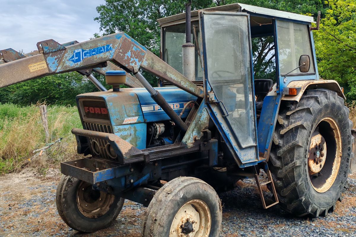 Tracteur Ford 5000