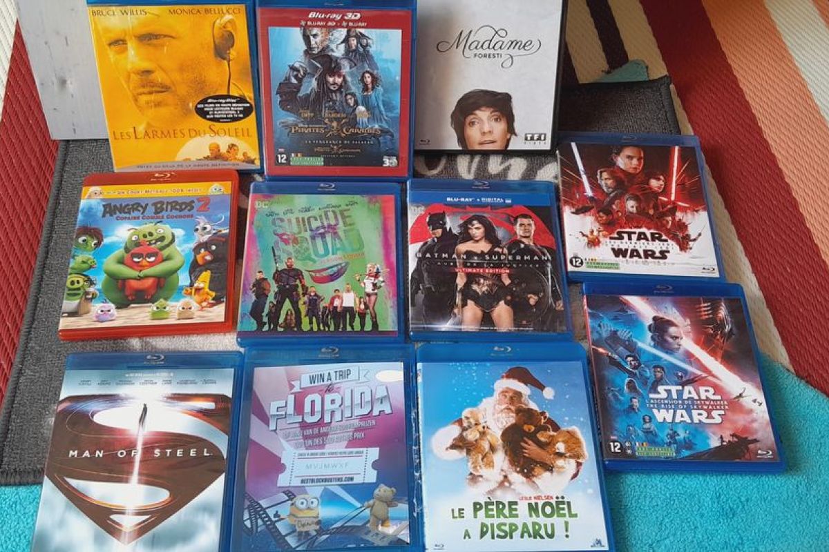 Lot 11 DVD Blu-ray / état neuf