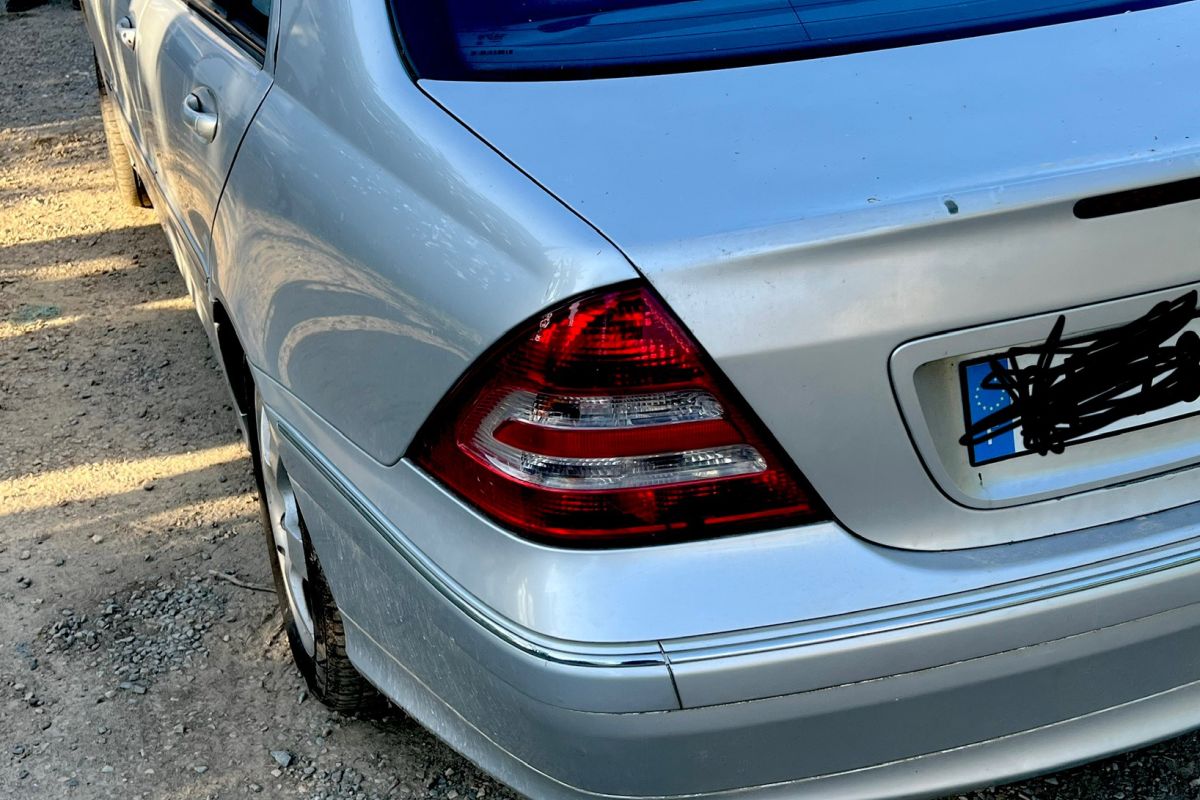 Photo 3 Mercedes Classe C200