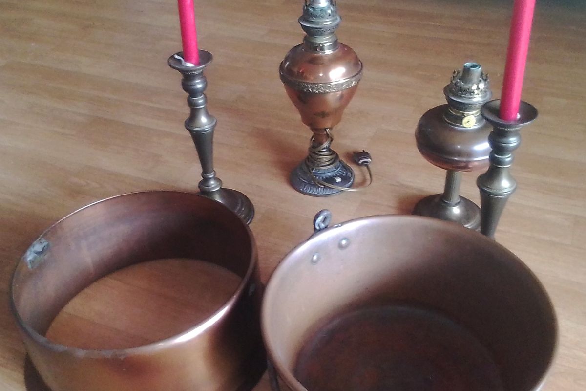 Photo 2 CUIVRES : lots d'objets