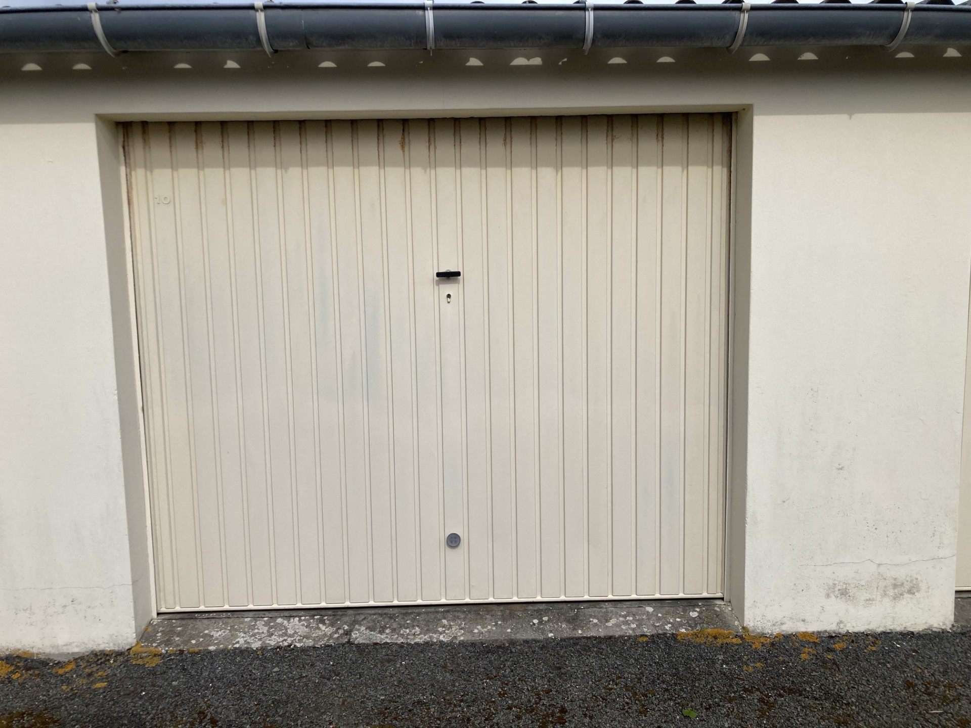 à vendre garages...