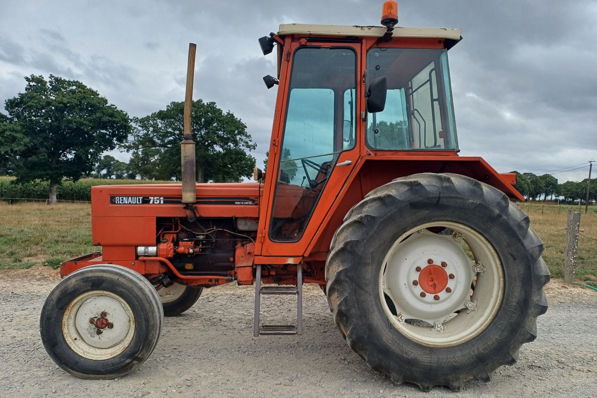 Renault 751