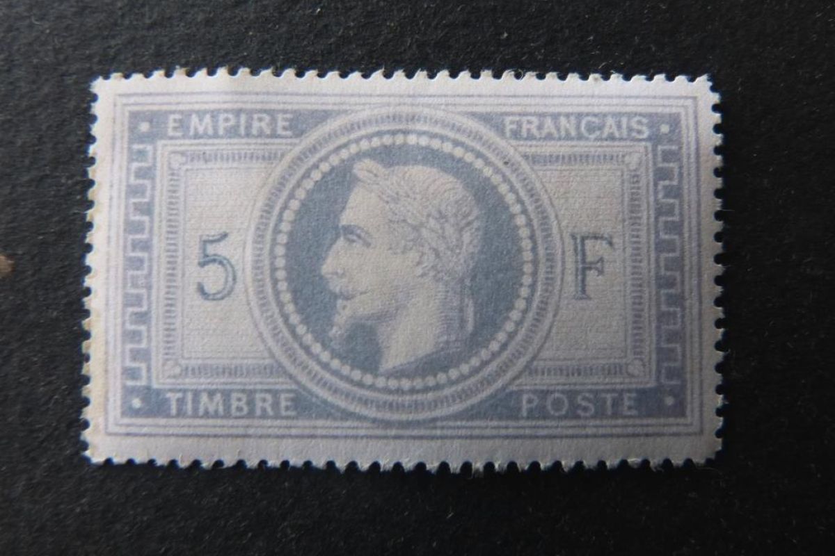 Timbres n° 33 5 f  violet gris neuf  (* )