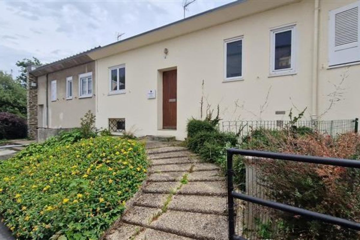 Immobilier Professionnel à louer Saint-Lô
