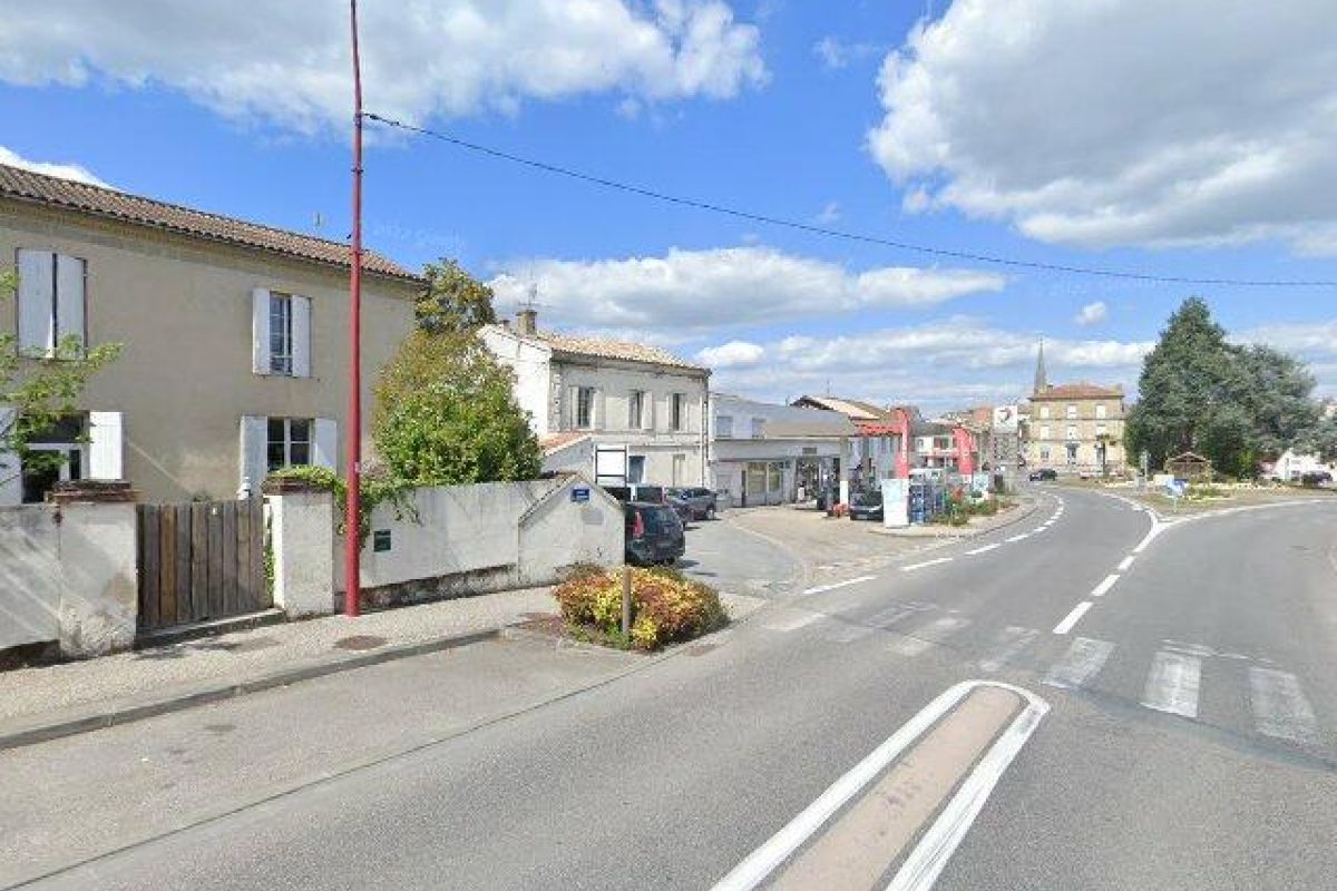 Photo 3 GARAGE / GARDE MEUBLE